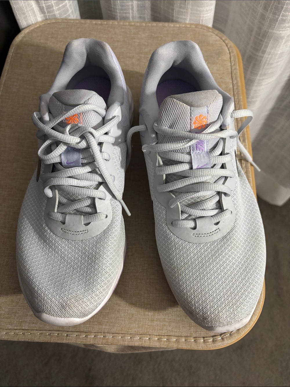 Nike Women’s Light Gray Athletic Sneakers with Lavender Accents
